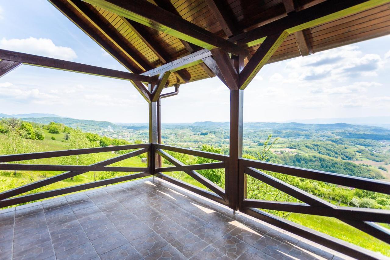 Villa Kuca Za Odmor Zeleni Breg à Krapina Extérieur photo